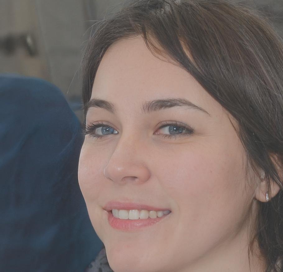 Dr. Elisabeth Richter, Leitende Finanzanalystin